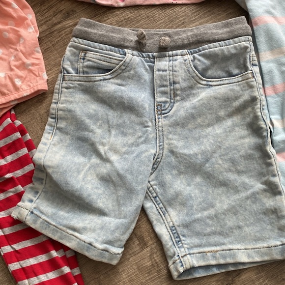 Girls 4T Bottoms bundle 3 pants 3 shorts - Picture 4 of 11